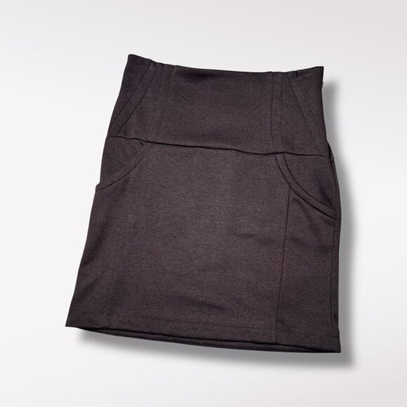 Central Park West Dresses & Skirts - Revolve Central Park West Black Ponte Skirt Medium